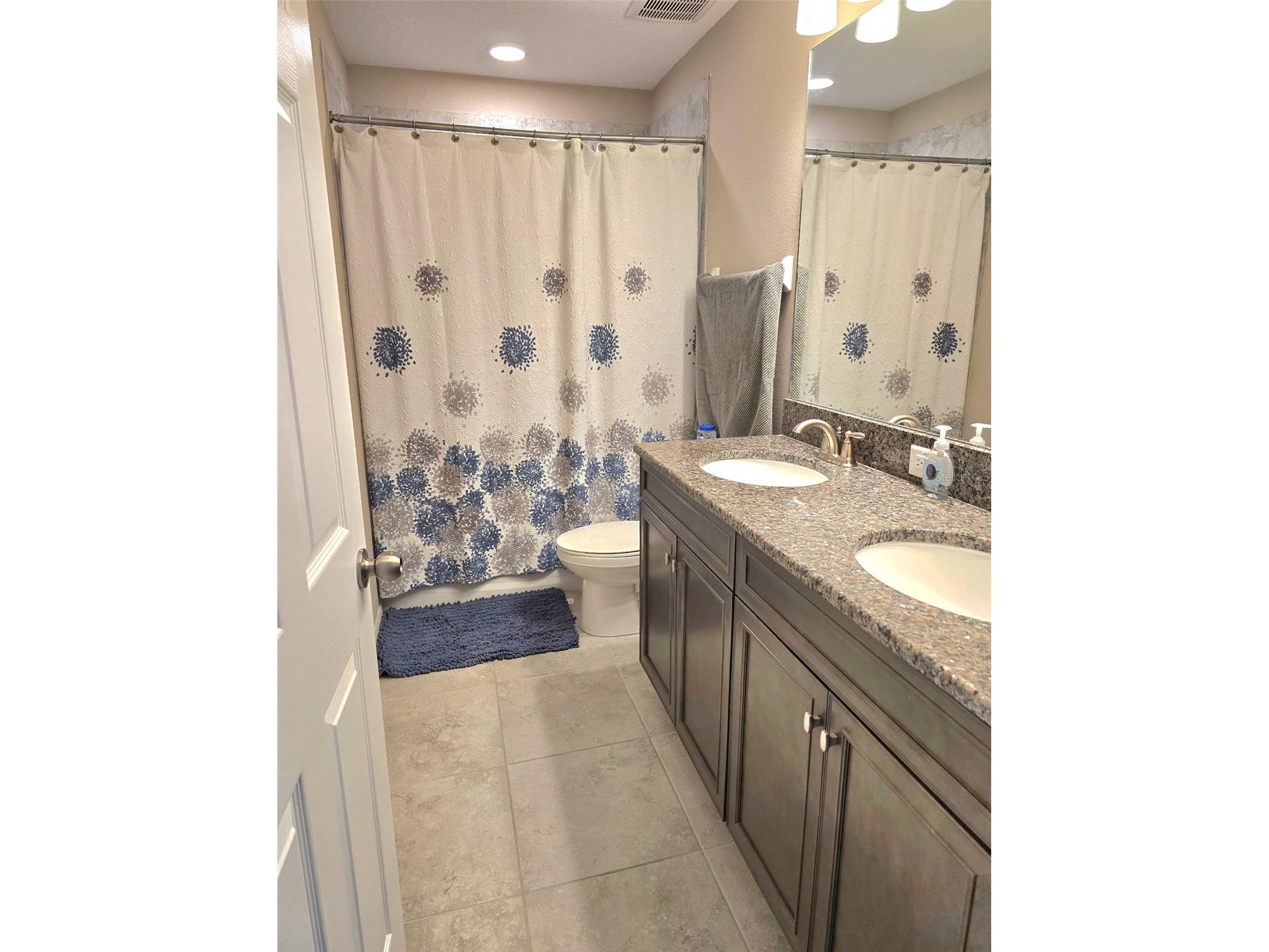2950 Adams Cross Drive Zephyrhills FL 33540 TB8516053 image23