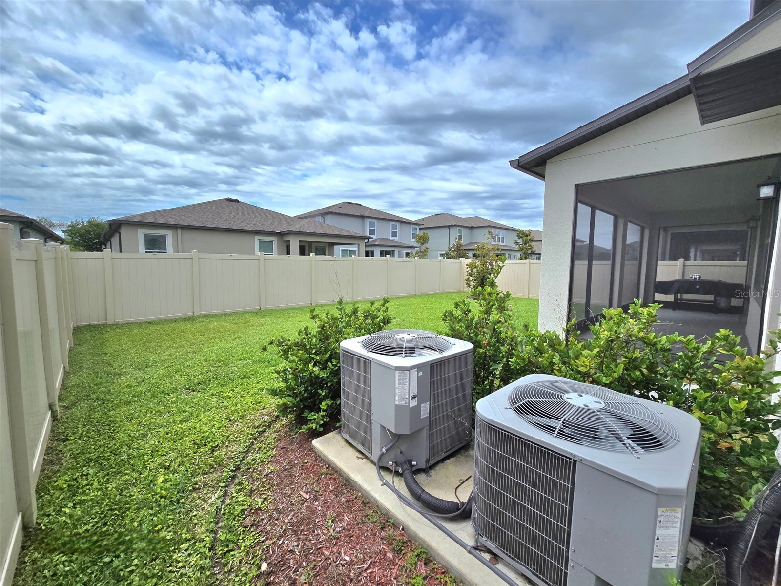 2950 Adams Cross Drive Zephyrhills FL 33540 TB8516053 image47