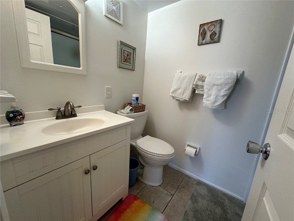 2950 Clark Road #112 Sarasota FL 34231 A4656771 image9