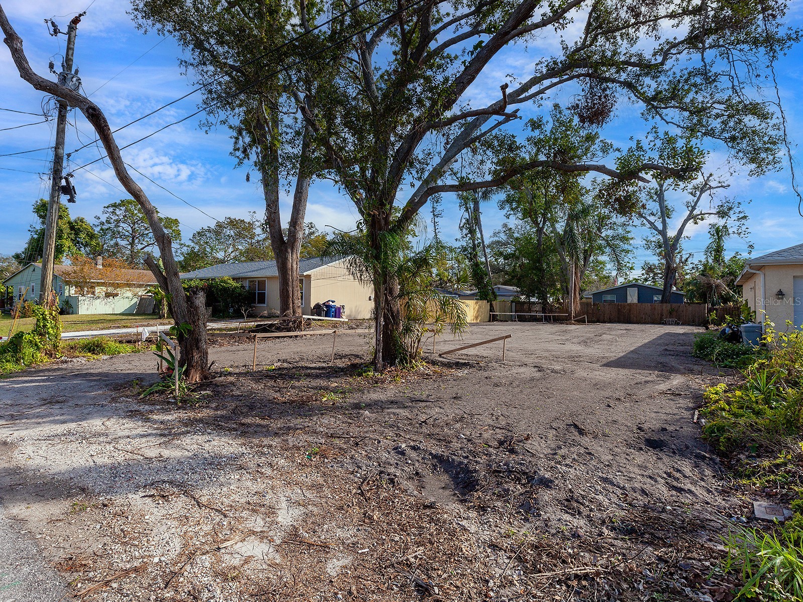 2950 Forest Lane Sarasota FL 34231 A4639899 image1