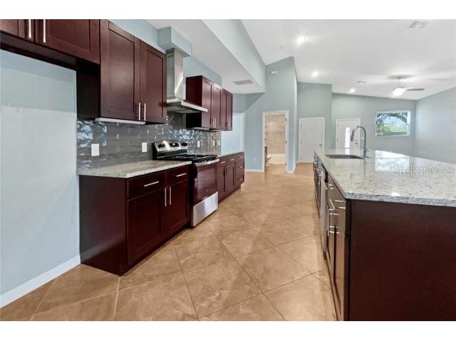 2950 N North Oriente Avenue Avenue N #N/A Sarasota FL 34235 TB8395844 image2