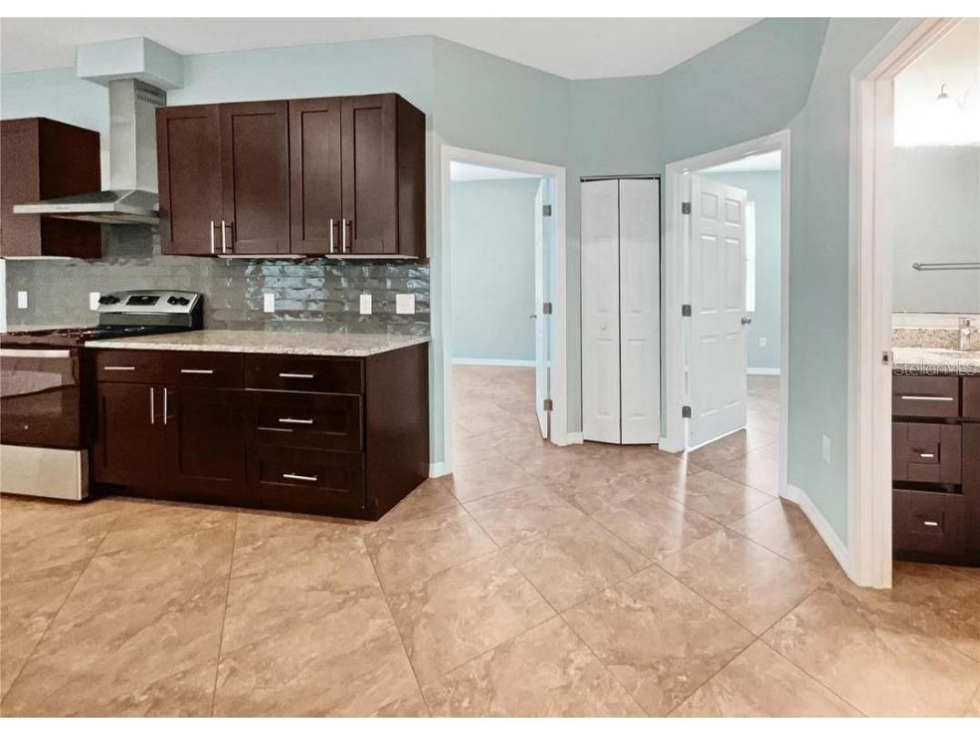 2950 N North Oriente Avenue Avenue N #N/A Sarasota FL 34235 TB8395844 image6