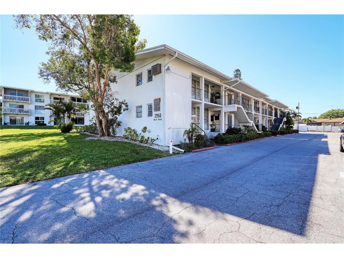 2950 W Bay Drive #A5 Belleair Bluffs FL 33770 U8194668 image1