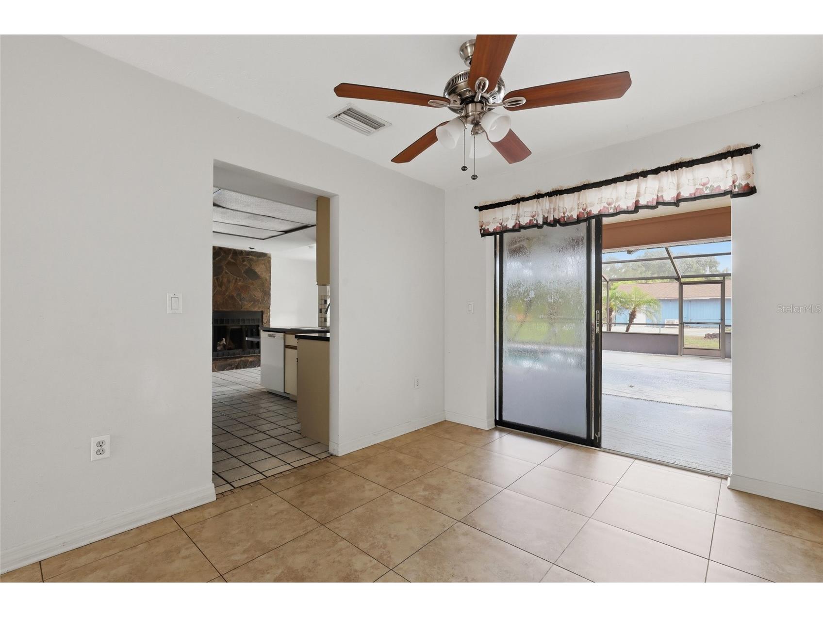 2951 Gocio Road Extension Sarasota FL 34235 A4698704 image11