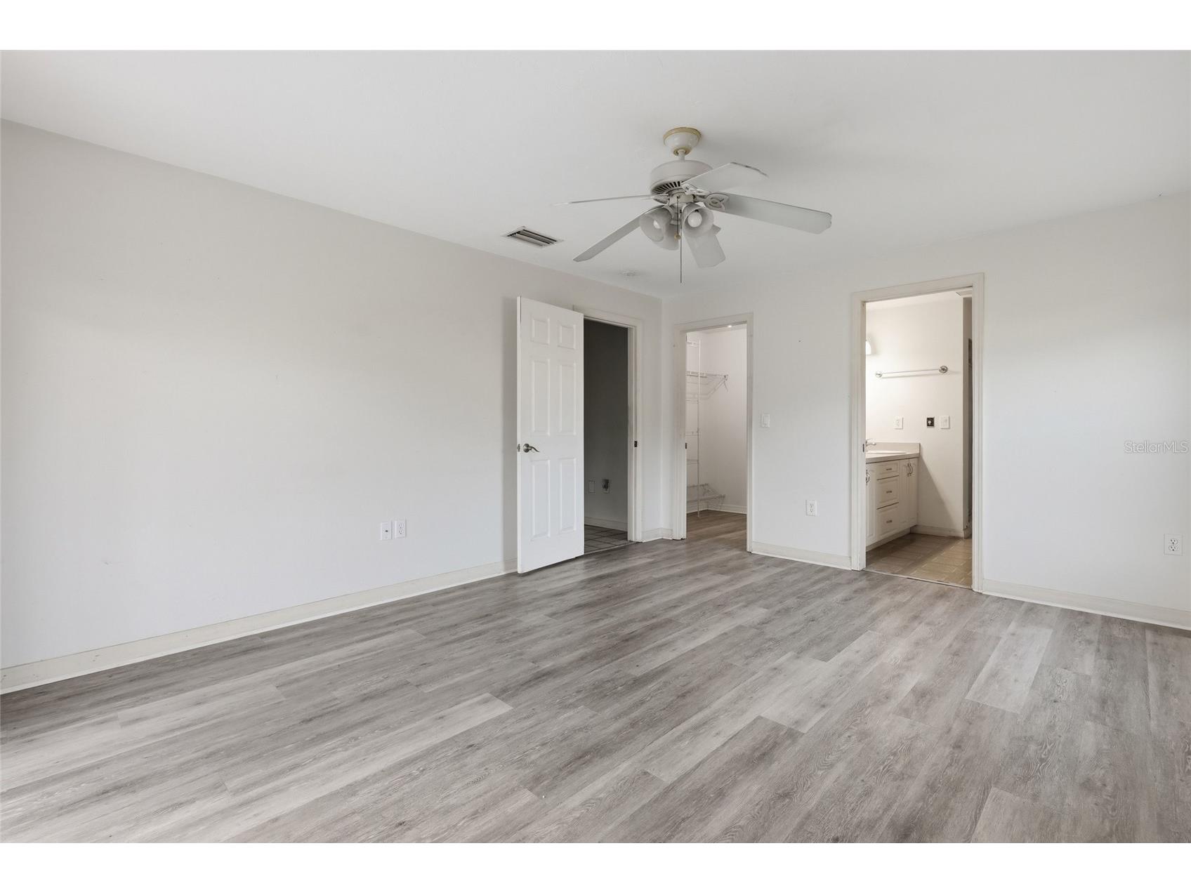 2951 Gocio Road Extension Sarasota FL 34235 A4698704 image19