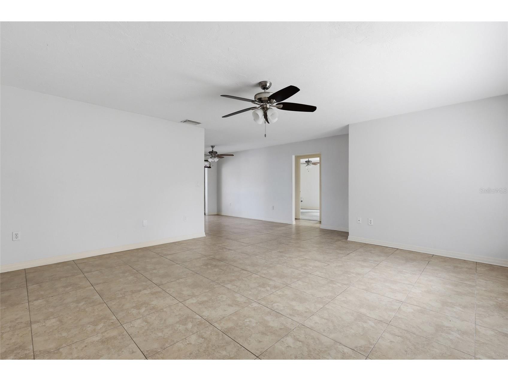 2951 Gocio Road Extension Sarasota FL 34235 A4698704 image8