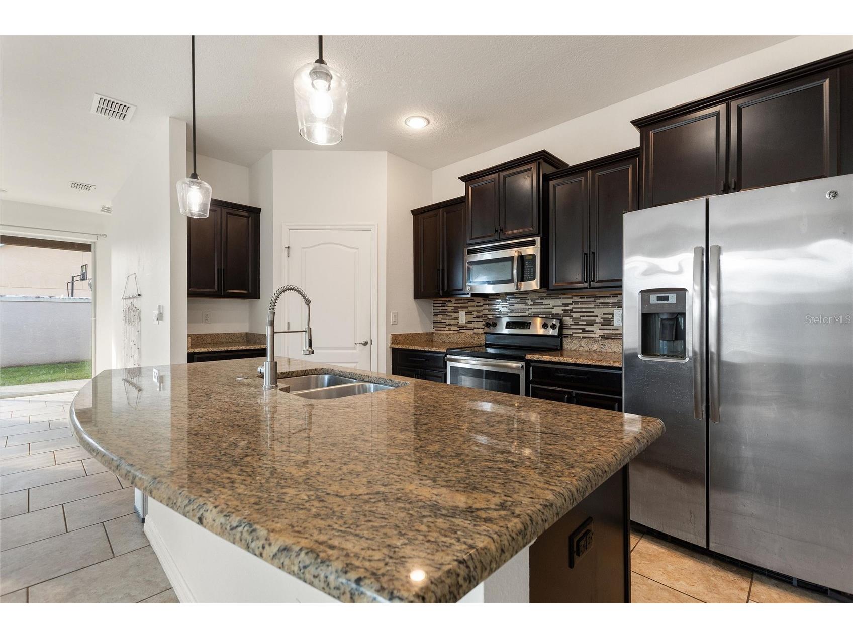 2951 Top Water Way Kissimmee FL 34746 - LAKE TOHO O6412467 image24