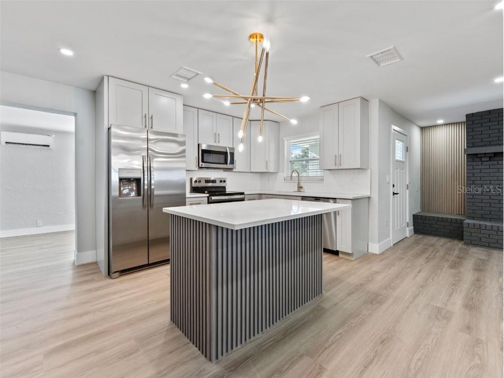 2952 Webley Drive Largo FL 33771 TB8419413 image2