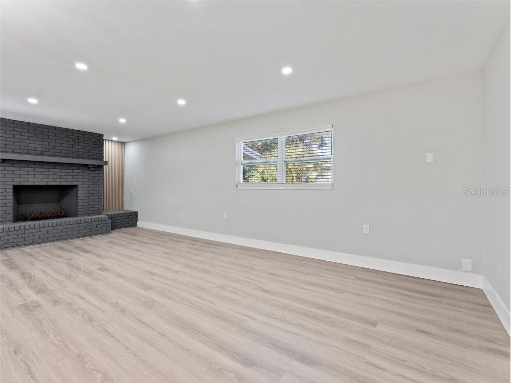 2952 Webley Drive Largo FL 33771 TB8419413 image23