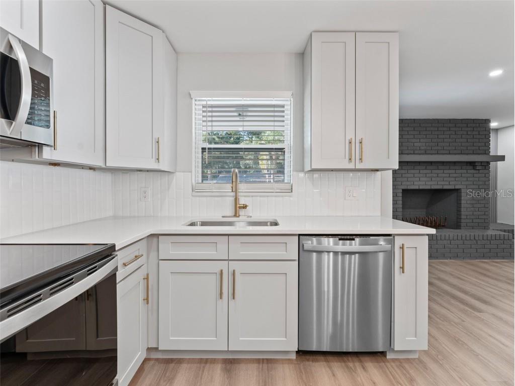 2952 Webley Drive Largo FL 33771 TB8419413 image26