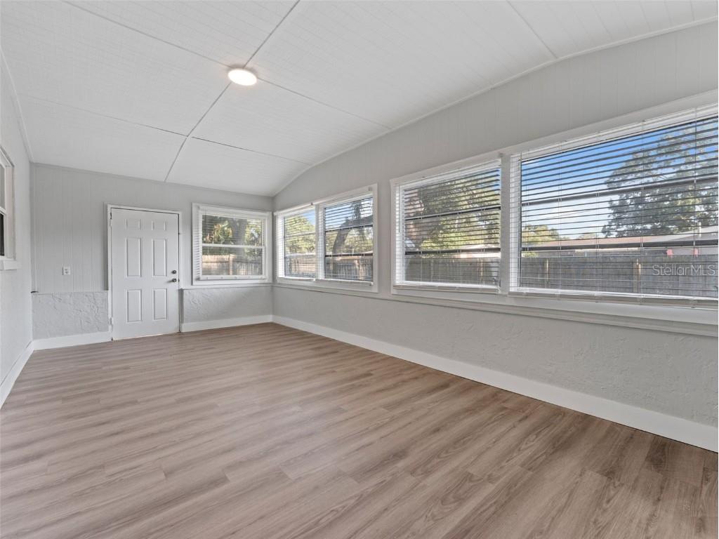 2952 Webley Drive Largo FL 33771 TB8419413 image31