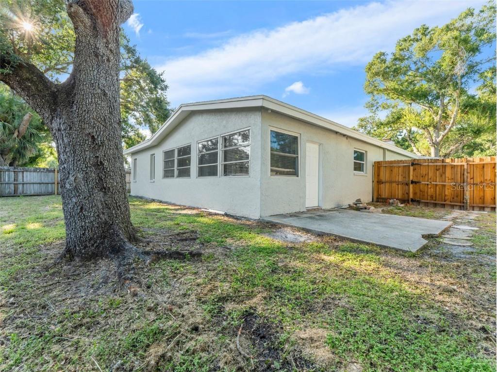 2952 Webley Drive Largo FL 33771 TB8419413 image34