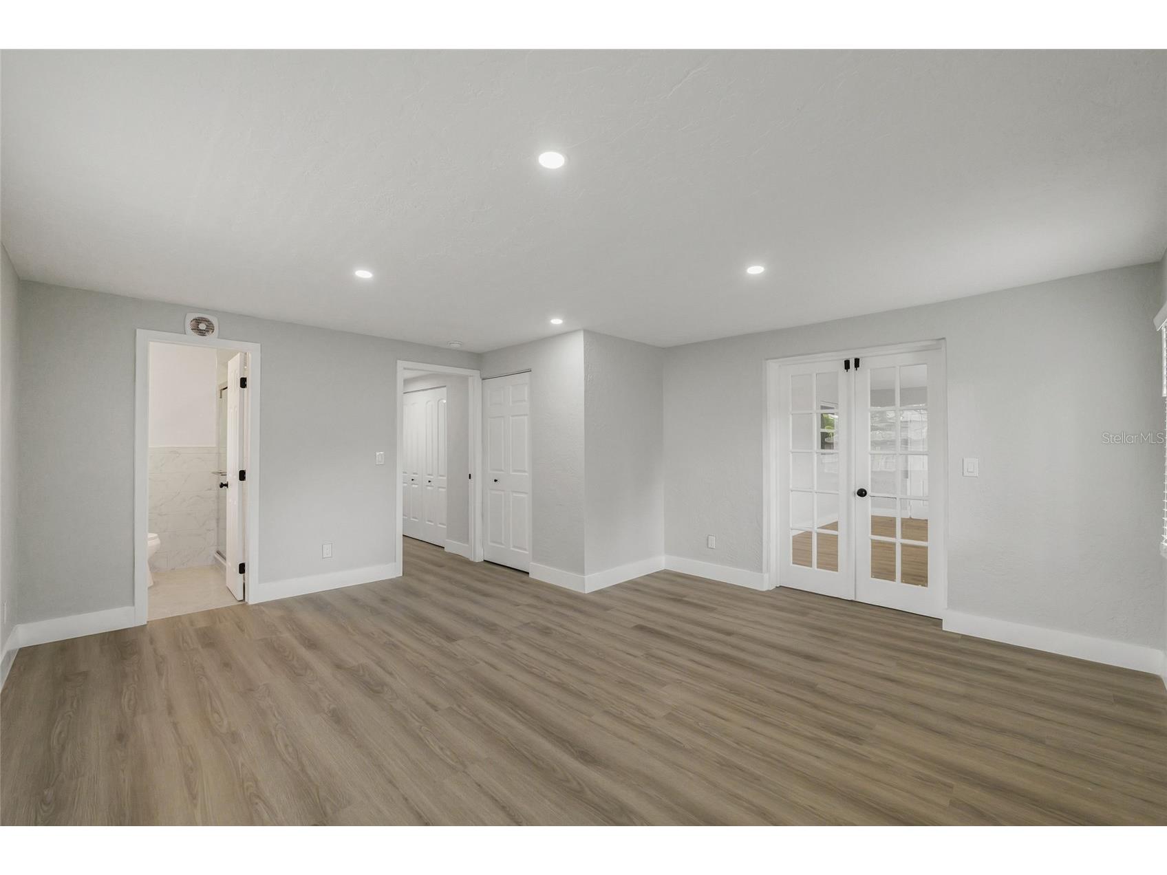 2952 Webley Drive Largo FL 33771 TB8509195 image28