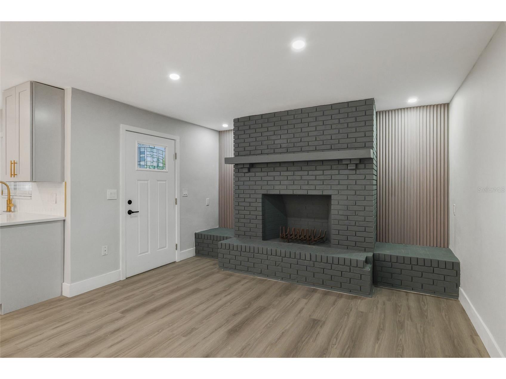 2952 Webley Drive Largo FL 33771 TB8509195 image8