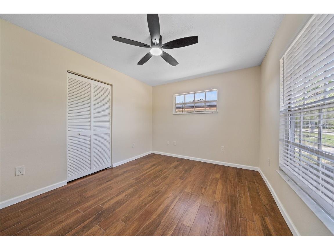 2953 Oak Street Sarasota FL 34237 A4654038 image25