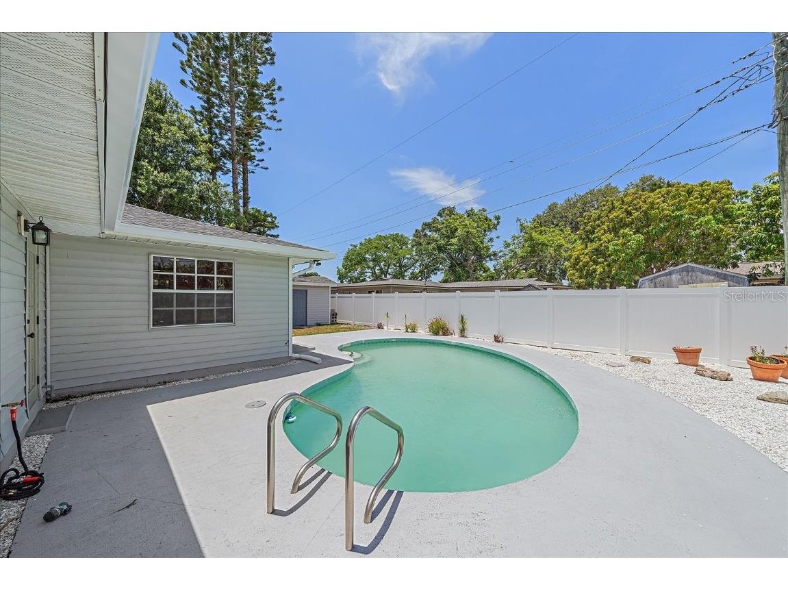 2953 Oak Street Sarasota FL 34237 A4654038 image34