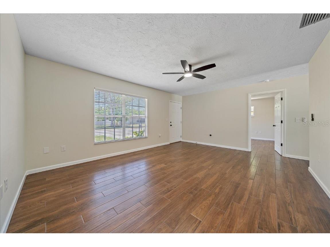 2953 Oak Street Sarasota FL 34237 A4654038 image5