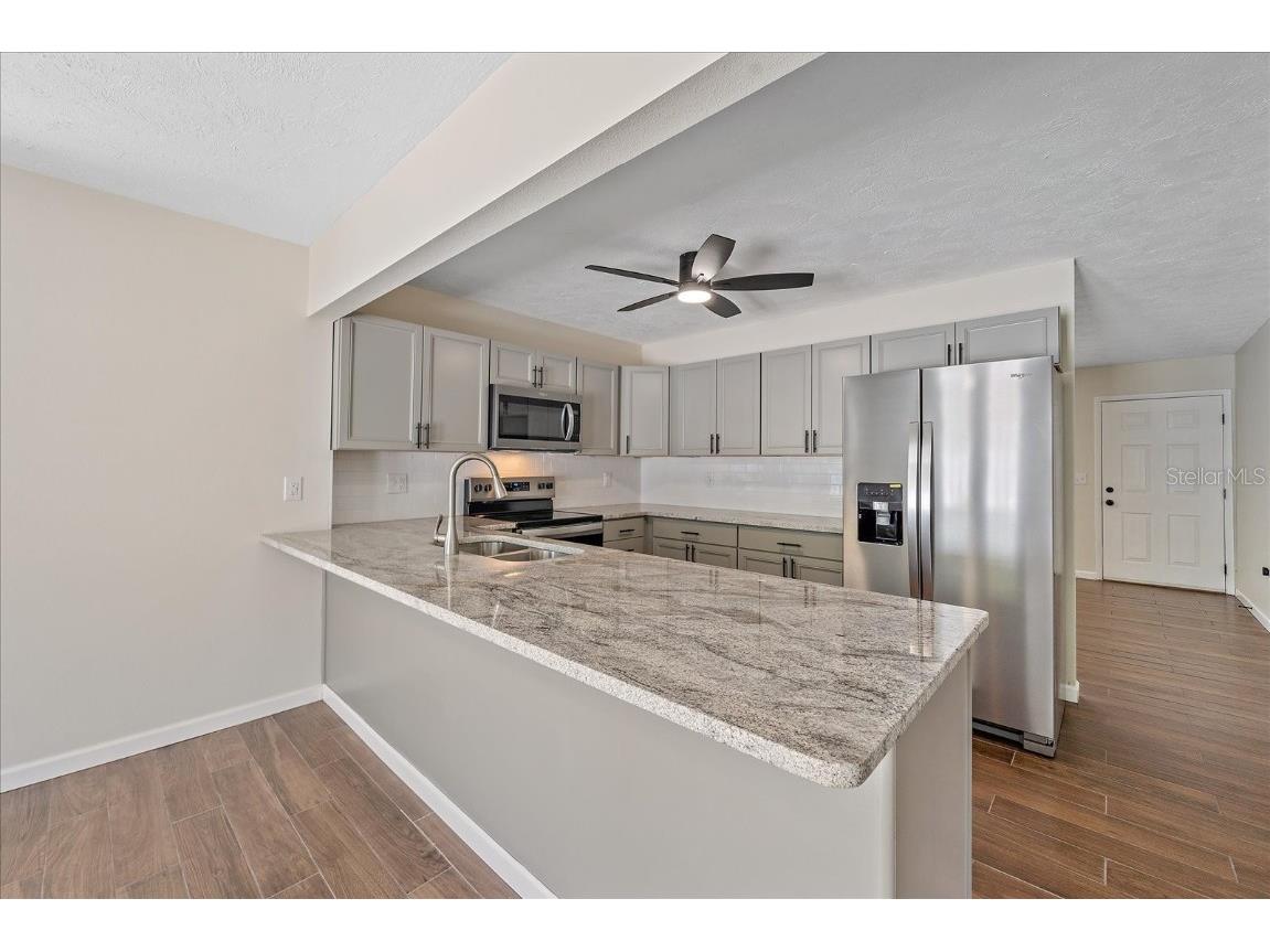 2953 Oak Street Sarasota FL 34237 A4654038 image9