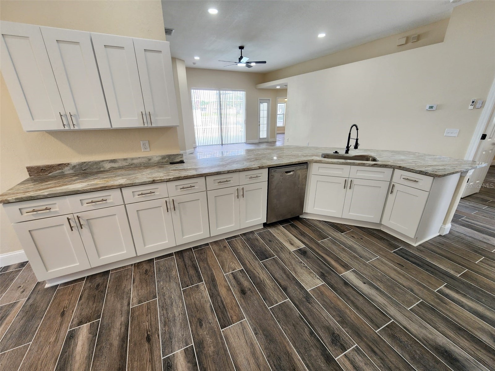 29545 Morwen Place Wesley Chapel FL 33543 W7885420 image9