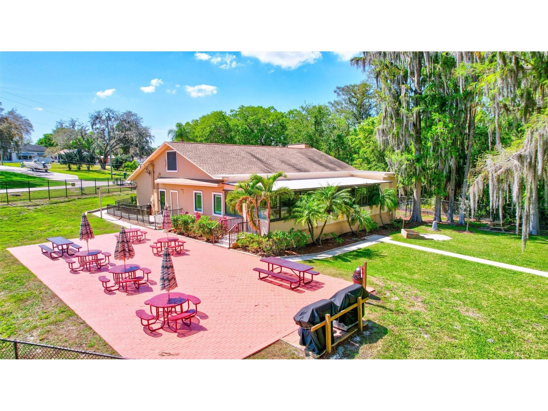 2955 Briar Cliff Drive Palm Harbor FL 34684 - LAKE TARPON TB8478305 image56