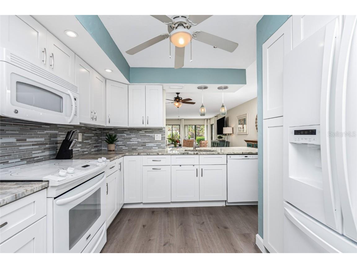 2955 N Beach Road #A411 Englewood FL 34223 - LEMON BAY & GULF OF MEXICO D6145102 image16