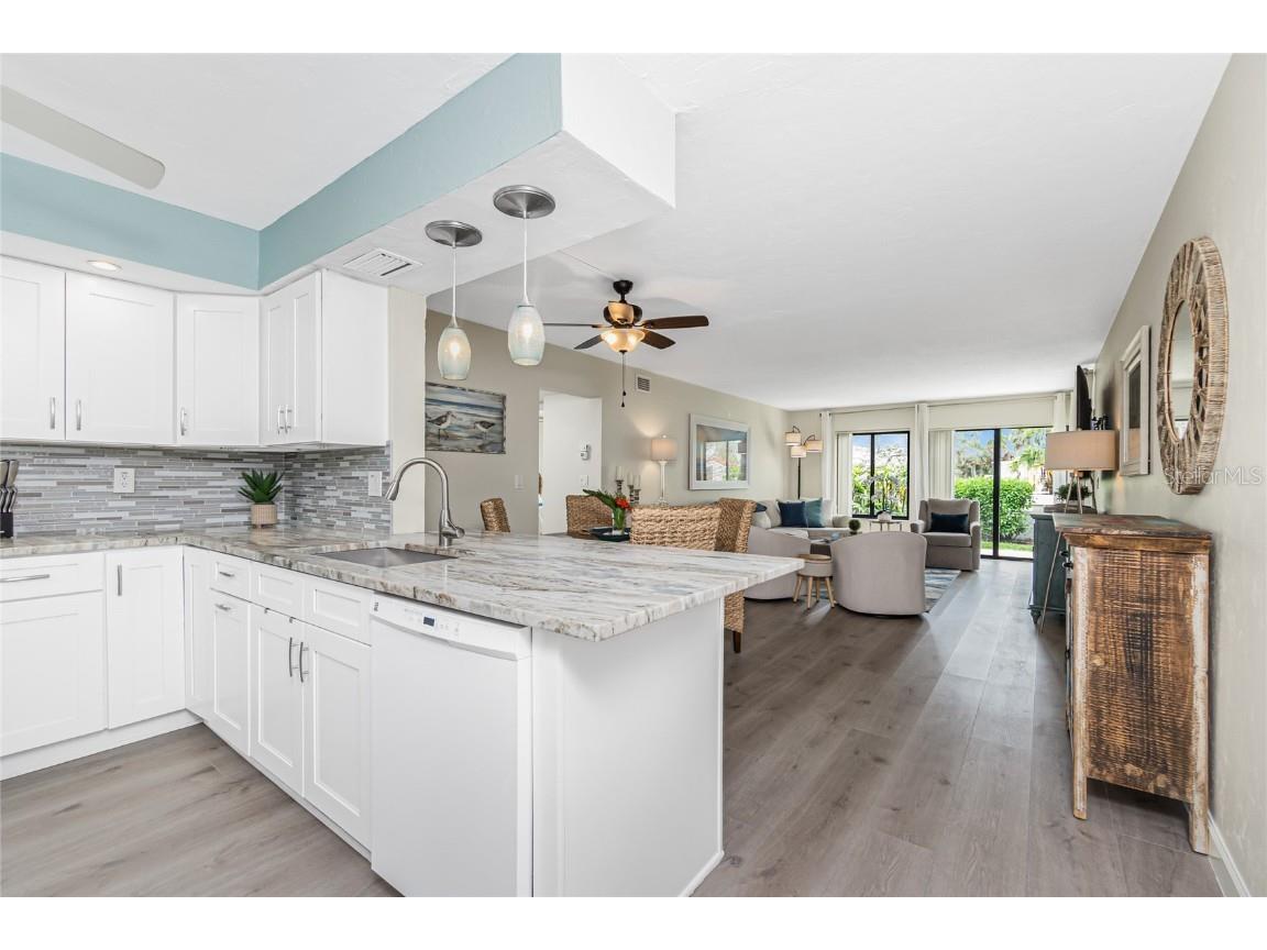 2955 N Beach Road #A411 Englewood FL 34223 - LEMON BAY & GULF OF MEXICO D6145102 image17