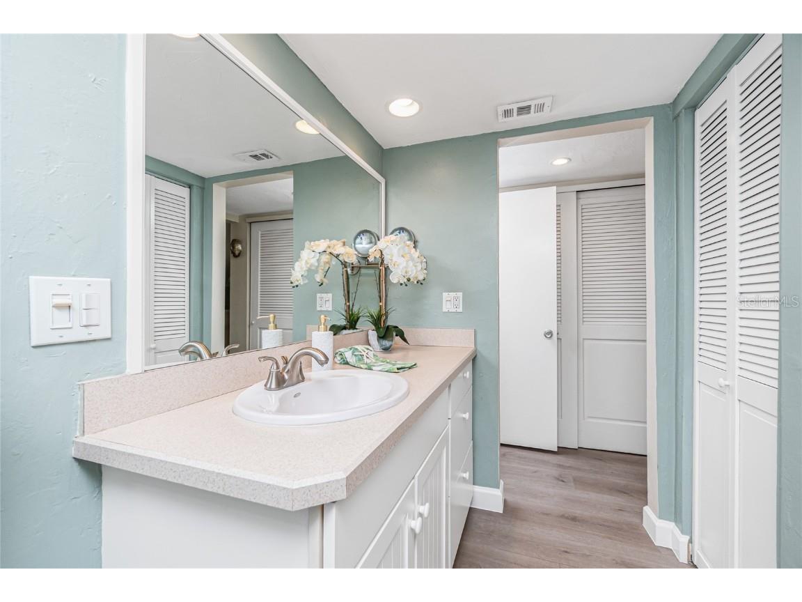 2955 N Beach Road #A411 Englewood FL 34223 - LEMON BAY & GULF OF MEXICO D6145102 image22