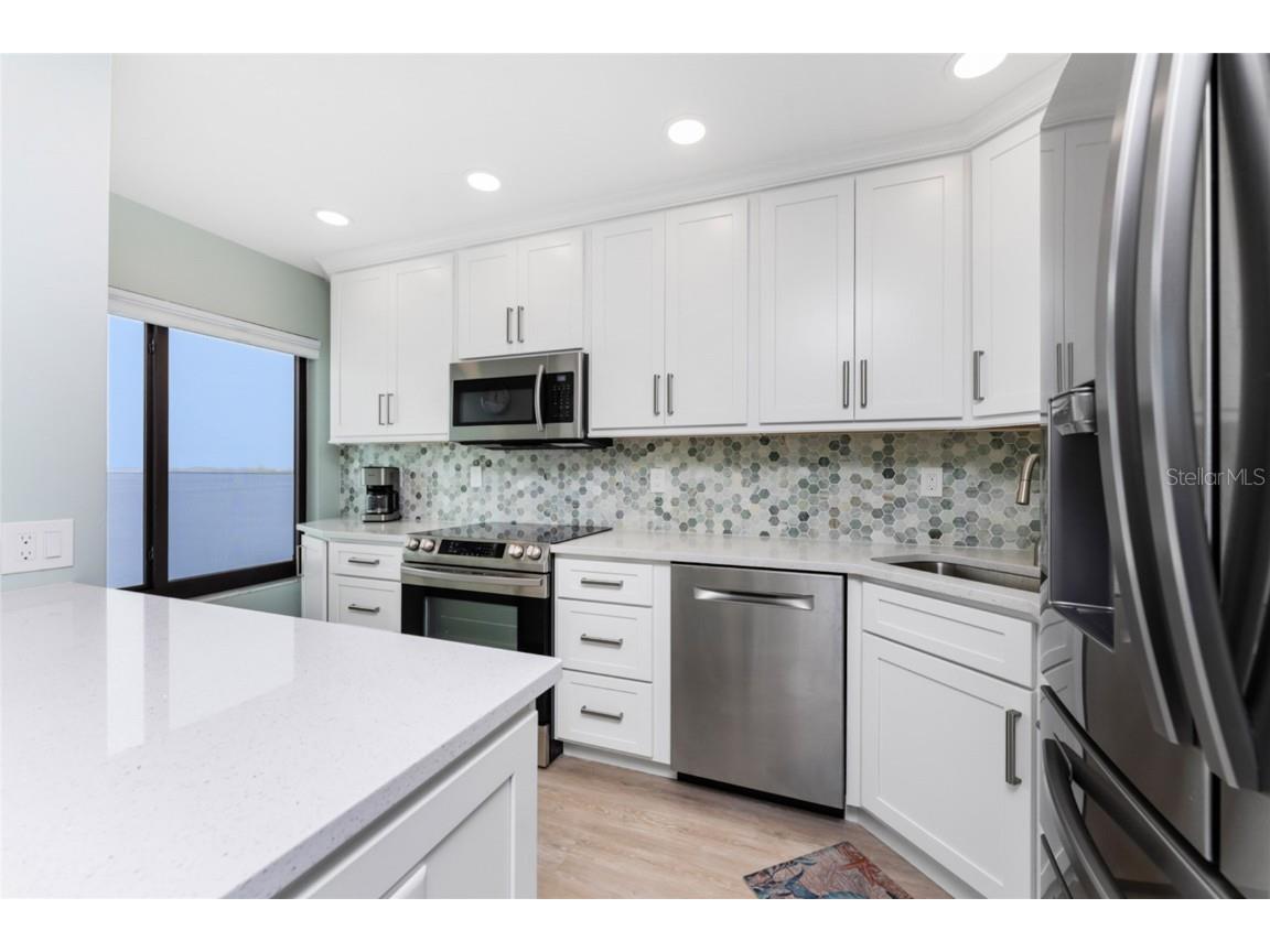 2955 N Beach Road #D125 Englewood FL 34223 - LEMON BAY & GULF OF MEXICO D6144985 image12