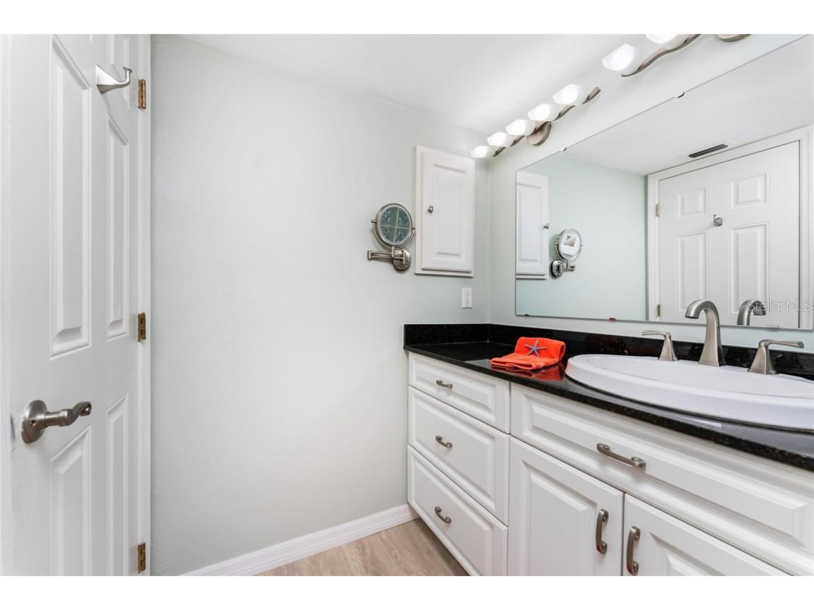 2955 N Beach Road #D125 Englewood FL 34223 - LEMON BAY & GULF OF MEXICO D6144985 image27