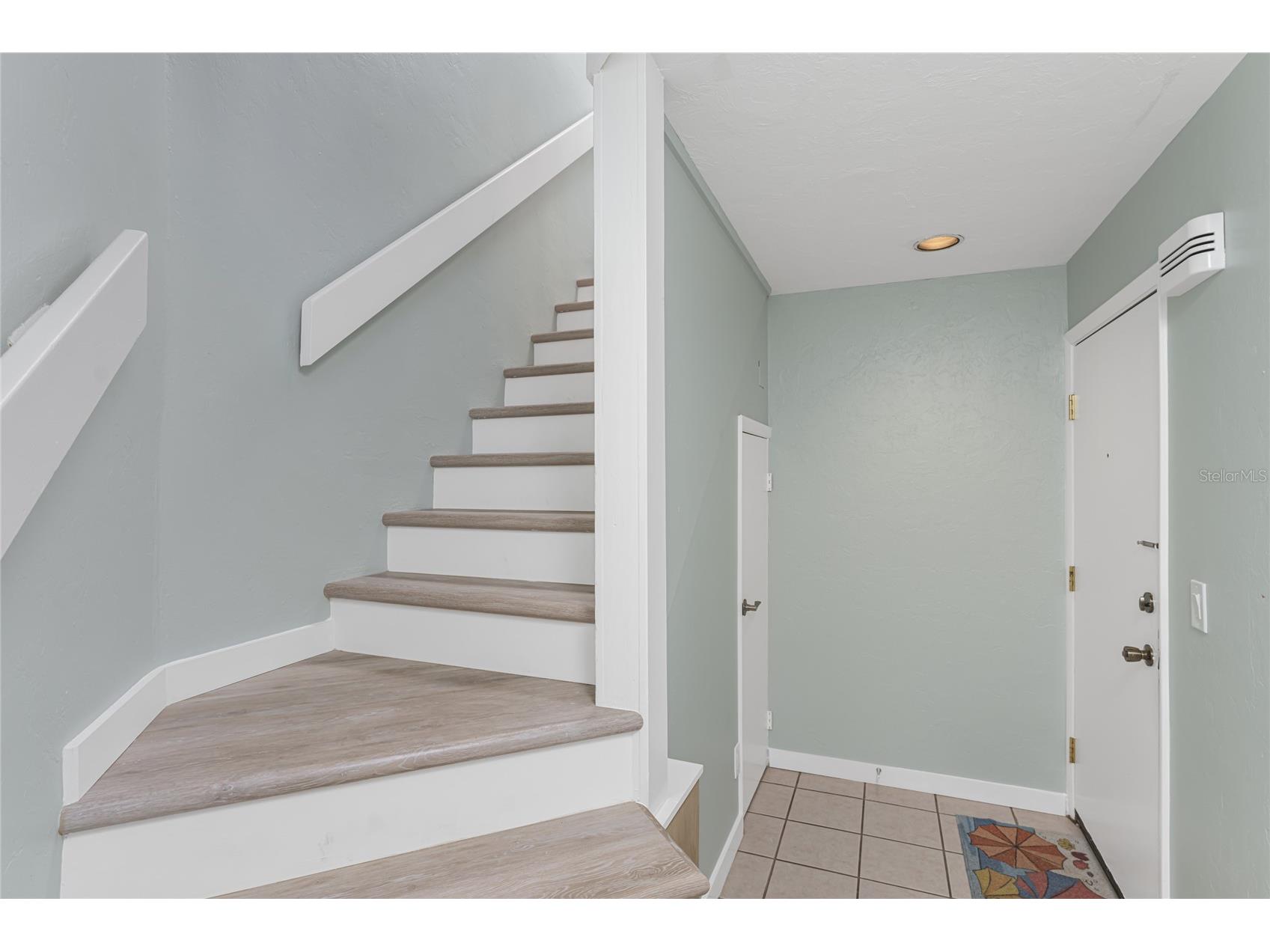 2955 N Beach Road #E122 Englewood FL 34223 - GULF OF MEXICO & LEMON BAY D6146907 image5