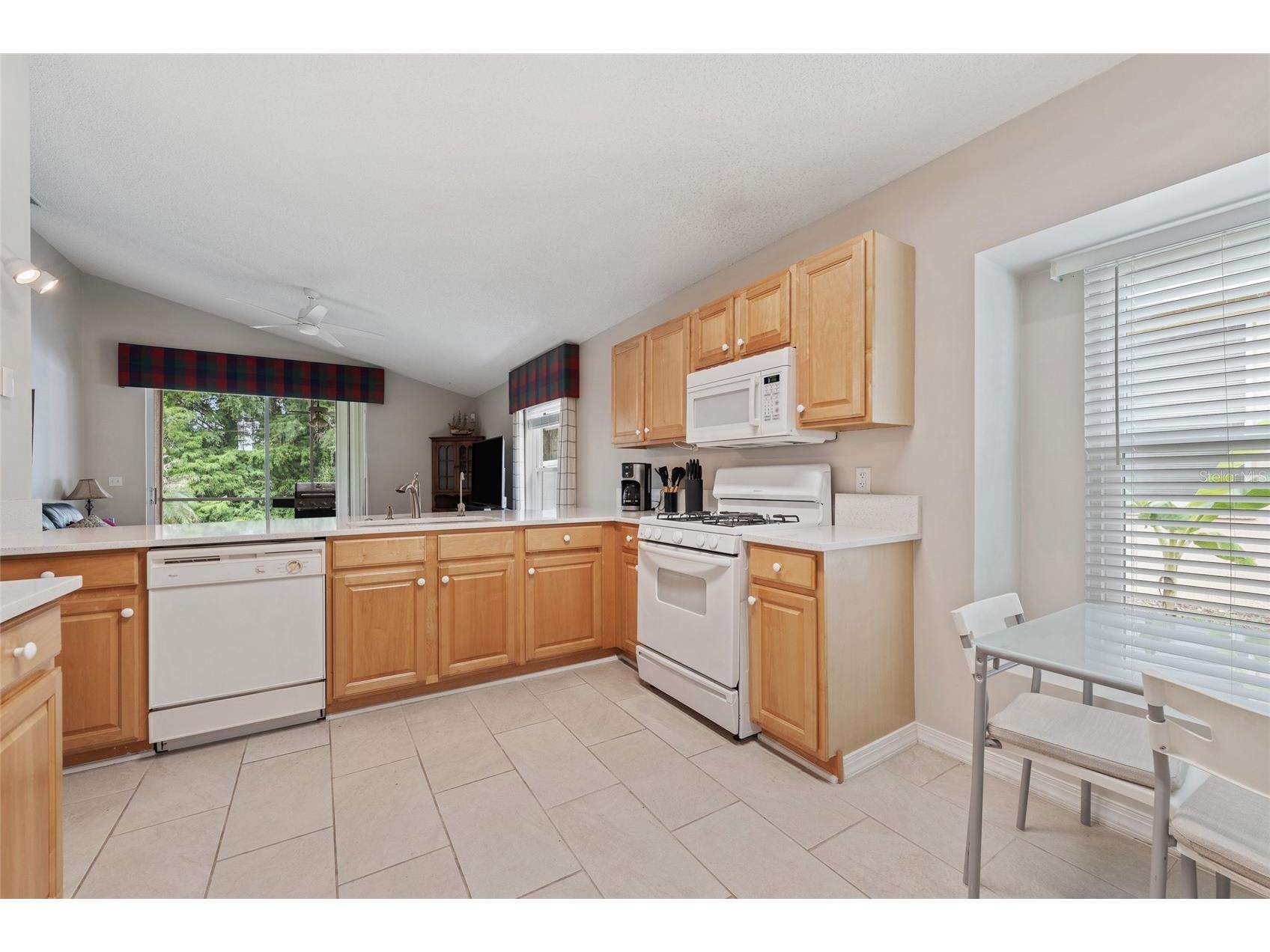 2955 Sabel Oak Place Oviedo FL 32765 TB8457954 image8