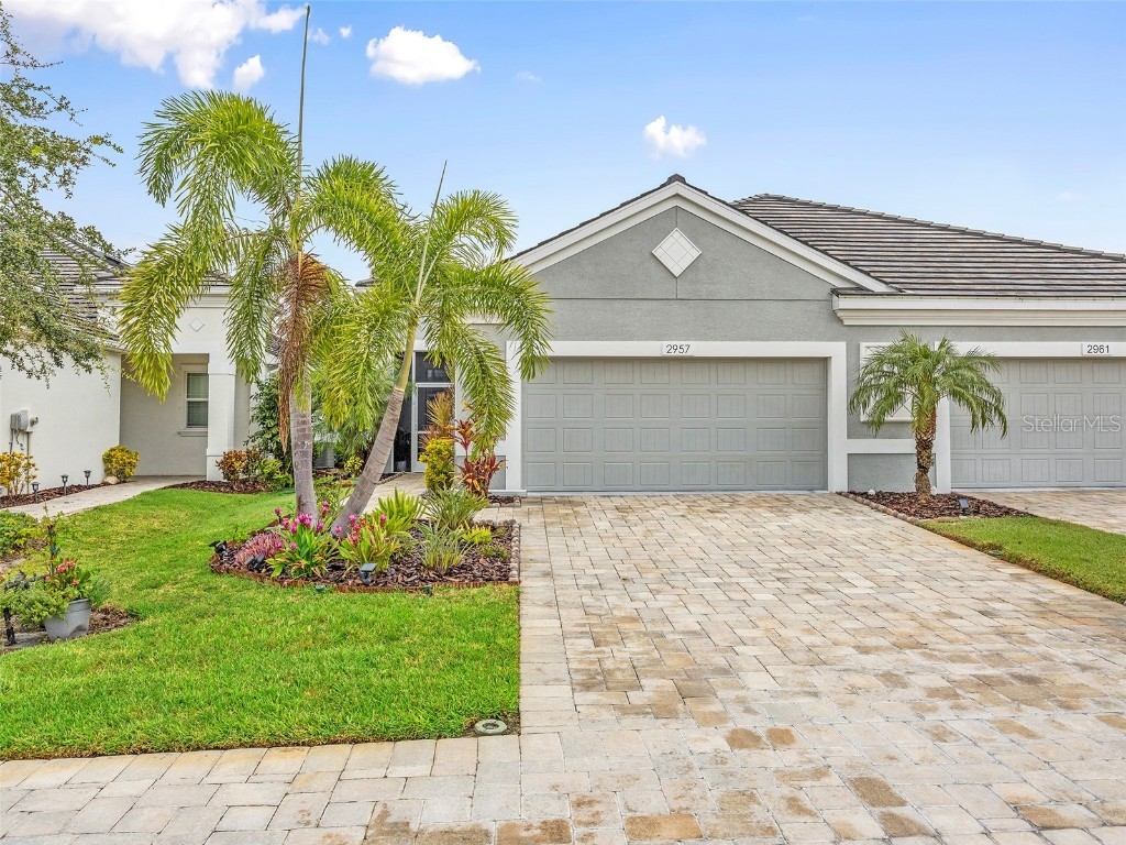 2957 Trustee Avenue Sarasota FL 34243 N6128248 image1