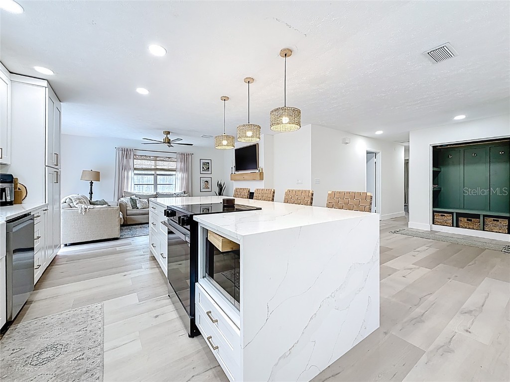 2959 Laurel Court Dunedin FL 34698 TB8453645 image5