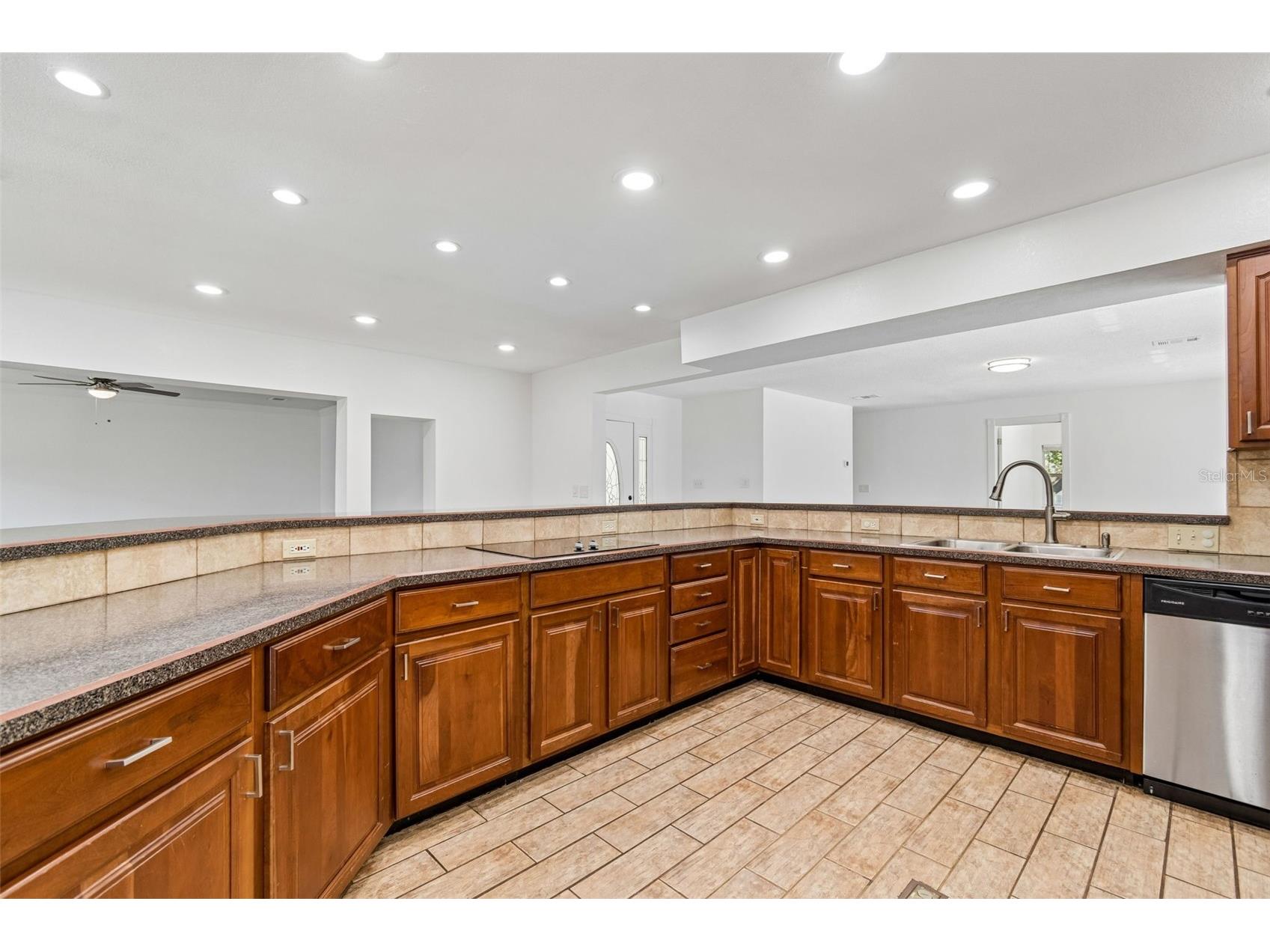 2959 Maple Court Dunedin FL 34698 TB8516134 image22