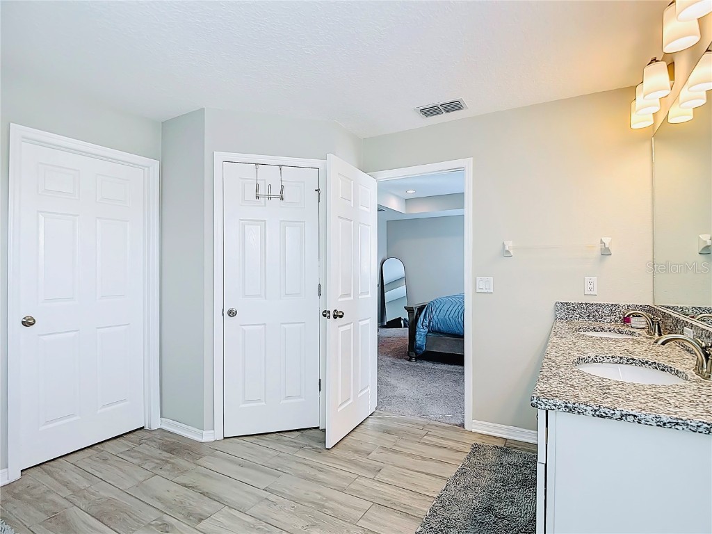 2960 Autumn Rock Drive Zephyrhills FL 33540 TB8426082 image28