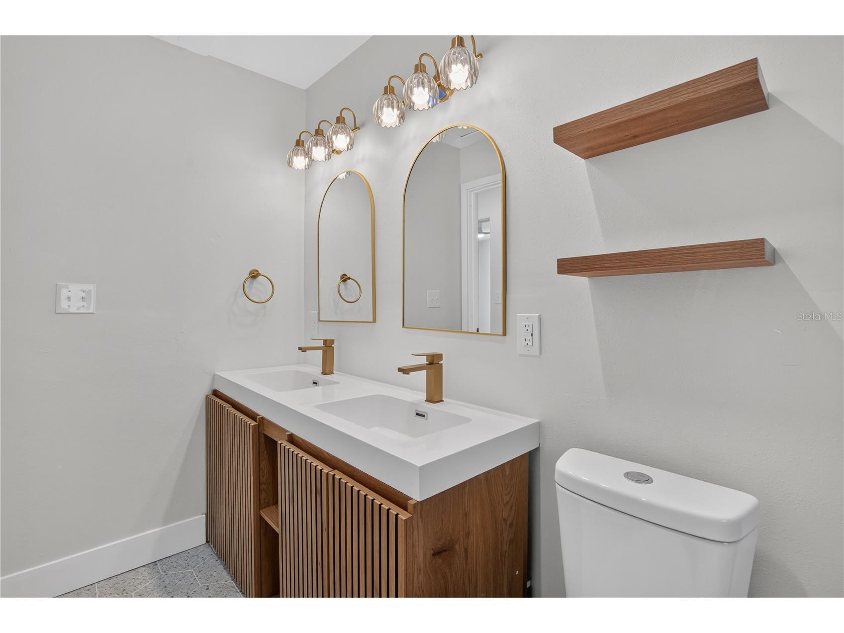 2960 Emerson Avenue S Saint Petersburg FL 33712 TB8528646 image11