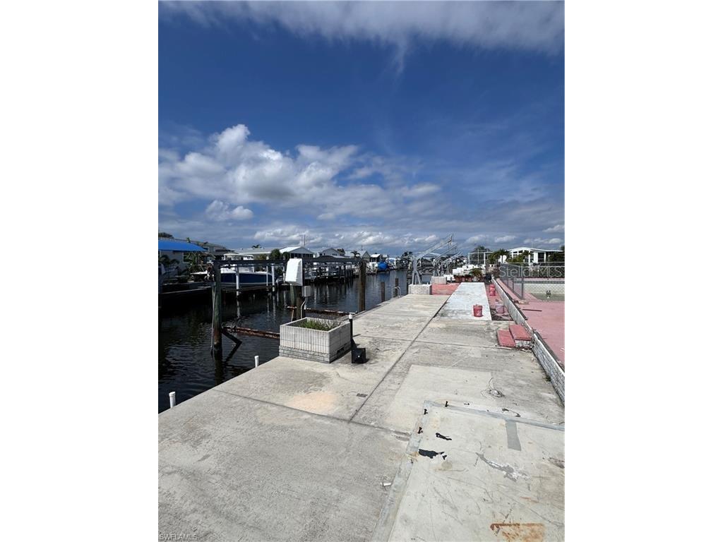 2961 Harpoon Lane Saint James City FL 33956 A4593073 image1