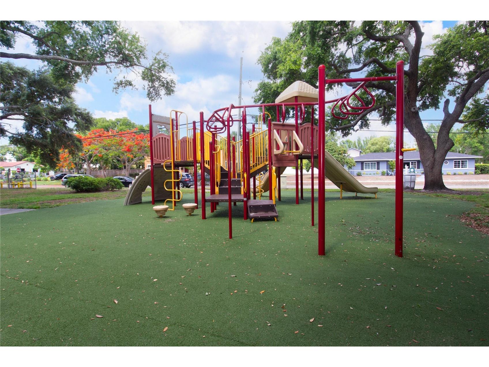 2962 Burlington Avenue N Saint Petersburg FL 33713 TB8509588 image33