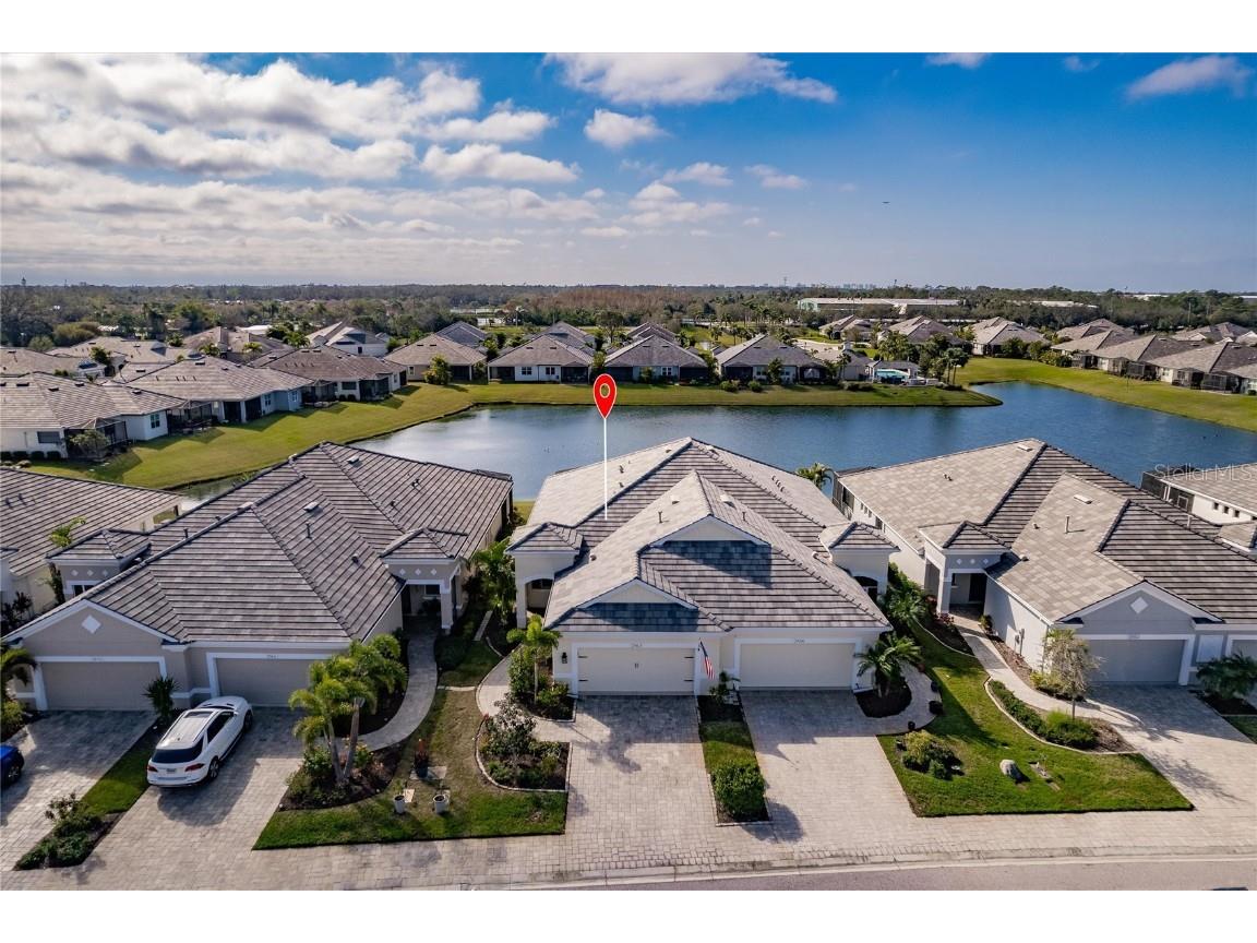 2962 Trustee Avenue Sarasota FL 34243 A4643380 image1