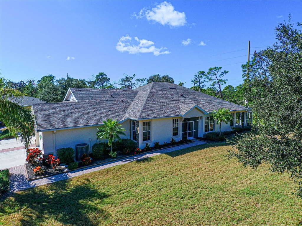 29627 Niagara Court Englewood FL 34223 N6129379 image1