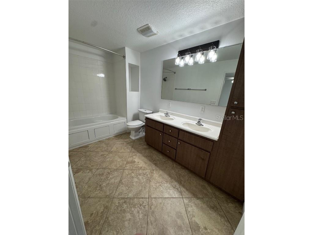 2963-2963 Walnut Court Leesburg FL 34748 OM702966 image15
