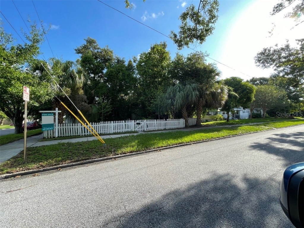 2963 Dartmouth Avenue N Saint Petersburg FL 33713 TB8404229 image1