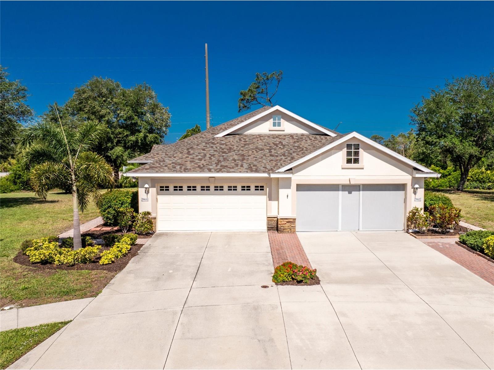 29633 Niagara Court Englewood FL 34223 D6147355 image1