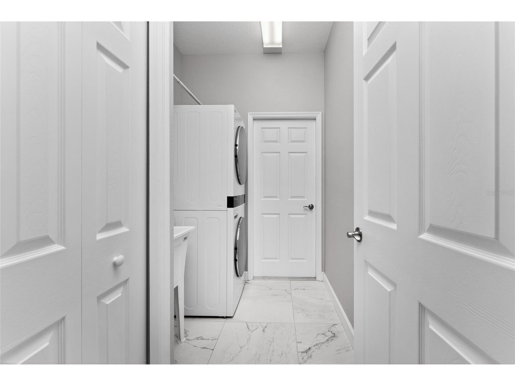 29633 Niagara Court Englewood FL 34223 D6147355 image20