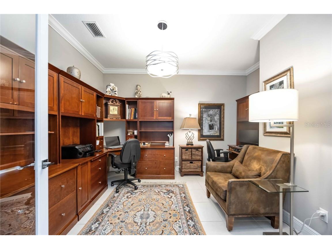 2965 Trustee Avenue Sarasota FL 34243 A4666393 image10