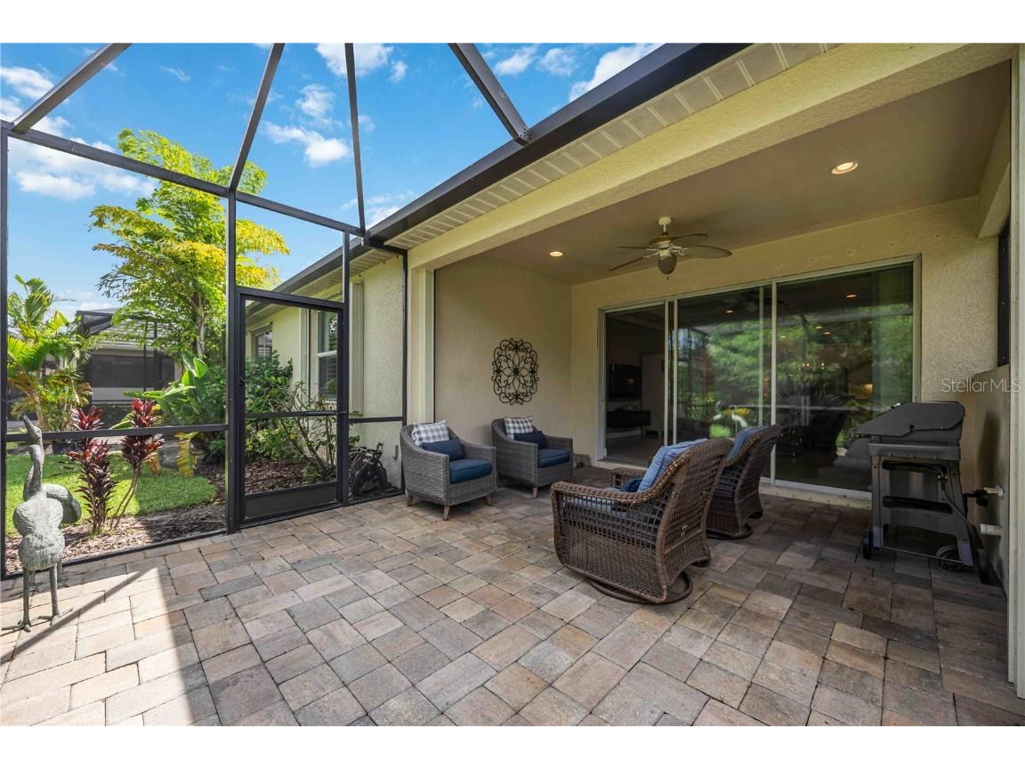 2965 Trustee Avenue Sarasota FL 34243 A4666393 image29