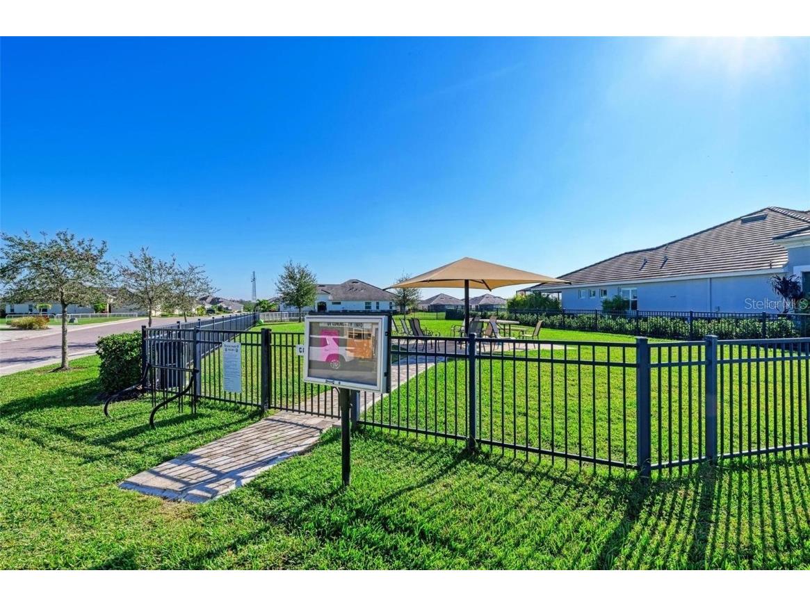 2965 Trustee Avenue Sarasota FL 34243 A4666393 image31