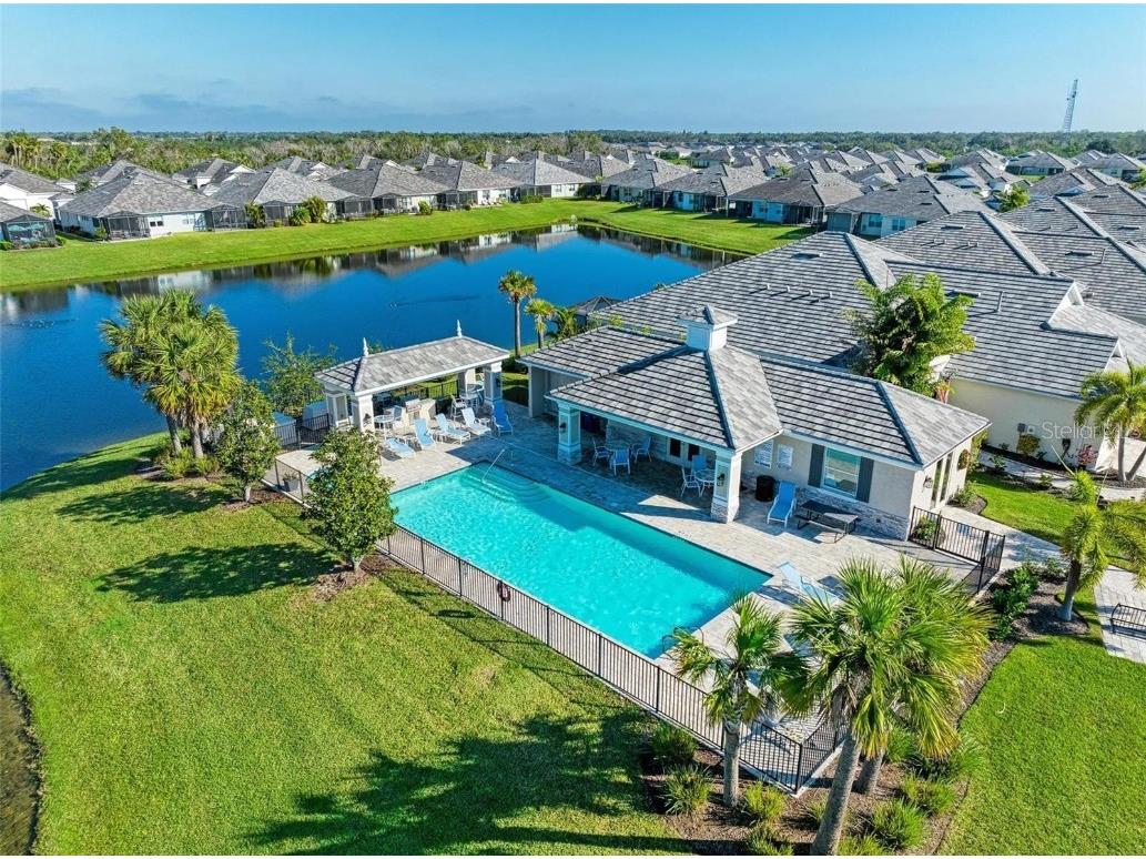 2965 Trustee Avenue Sarasota FL 34243 A4666393 image36