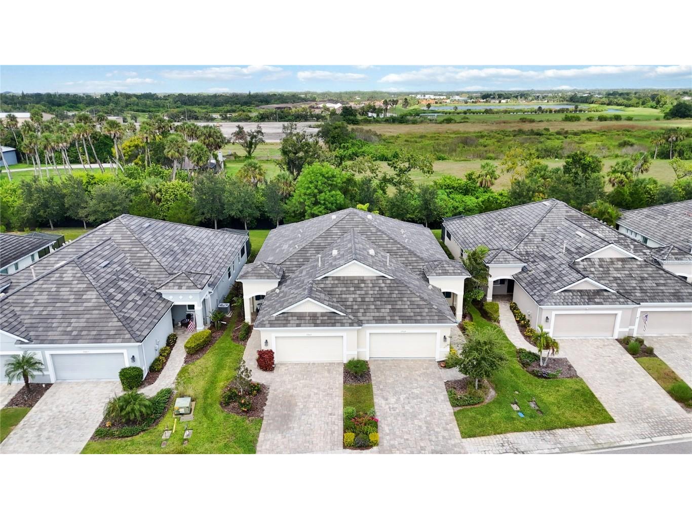 2965 Trustee Avenue Sarasota FL 34243 A4666393 image43