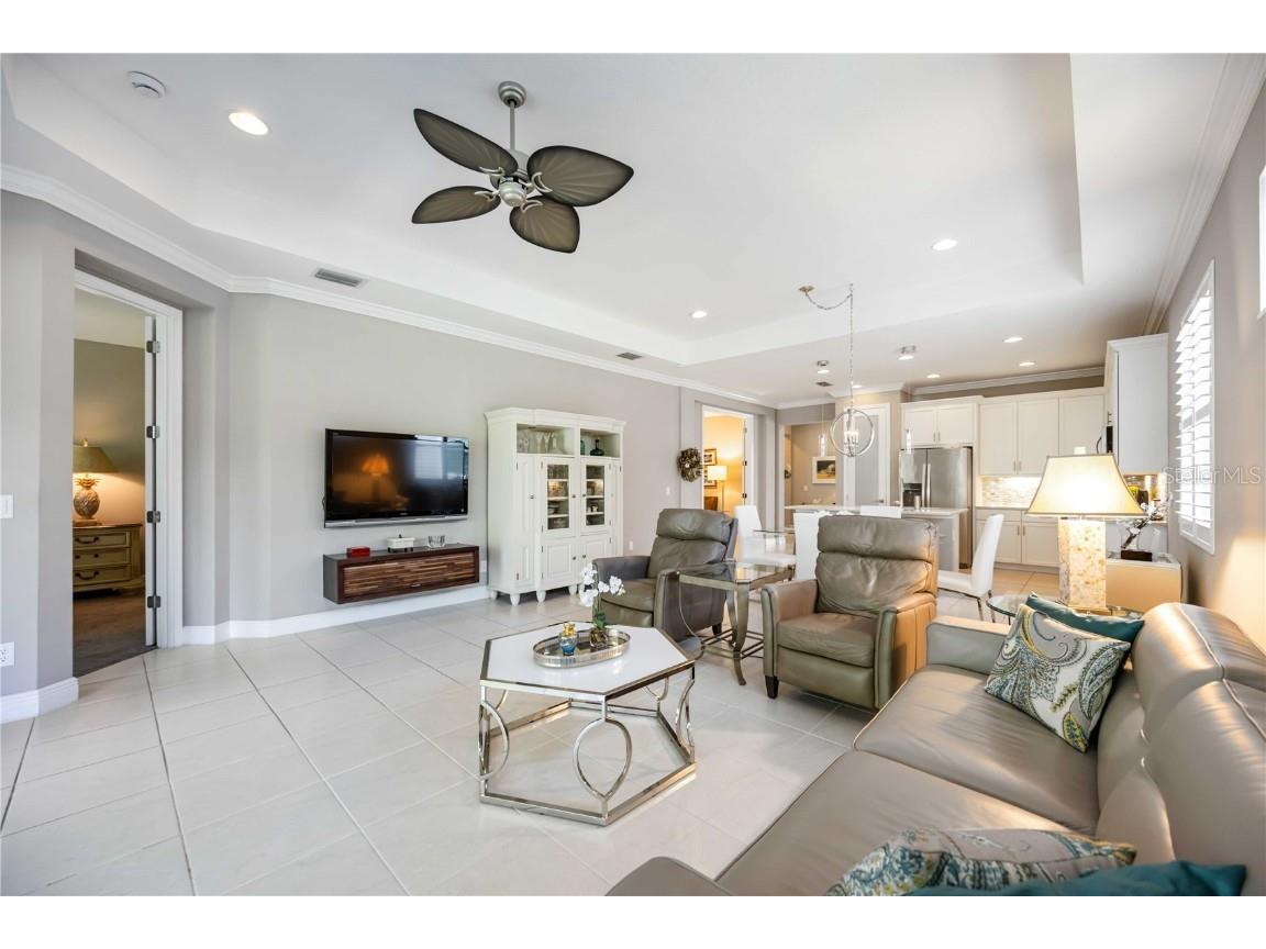 2965 Trustee Avenue Sarasota FL 34243 A4666393 image6